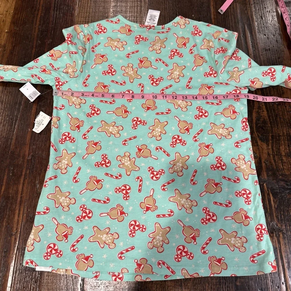 Disney gingerbread and candy Mickey Mouse Bars adult Christmas pajama Top NWT M - Picture 2 of 3